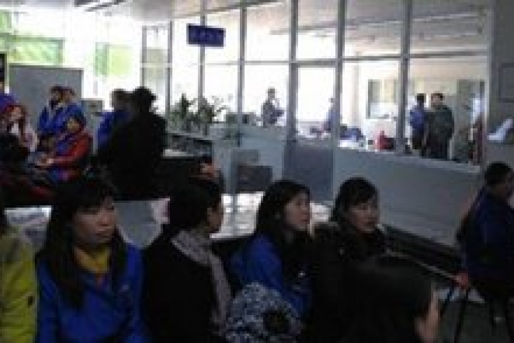 Két napon át tartotta bezárva főnökeit ezer munkás Sanghajban