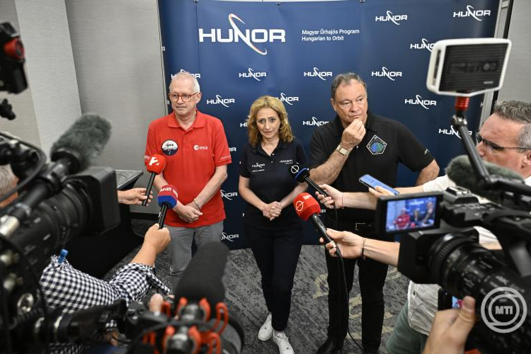 Axiom-4 - Ferencz Orsolya: az Ax-4 küldetés új időpontját hamarosan kitűzheti a NASA