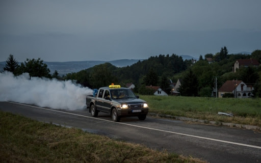 A héten földről és levegőből is gyérítik a szúnyogokat