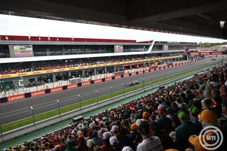 Visit Hungary: csaknem 100 ezer vendéget fogadtak a fővárosi szállodák a Forma–1 versenyhétvégén