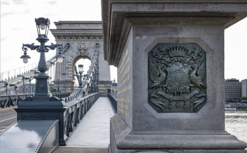 Képgaléria a megújult Lánchídról