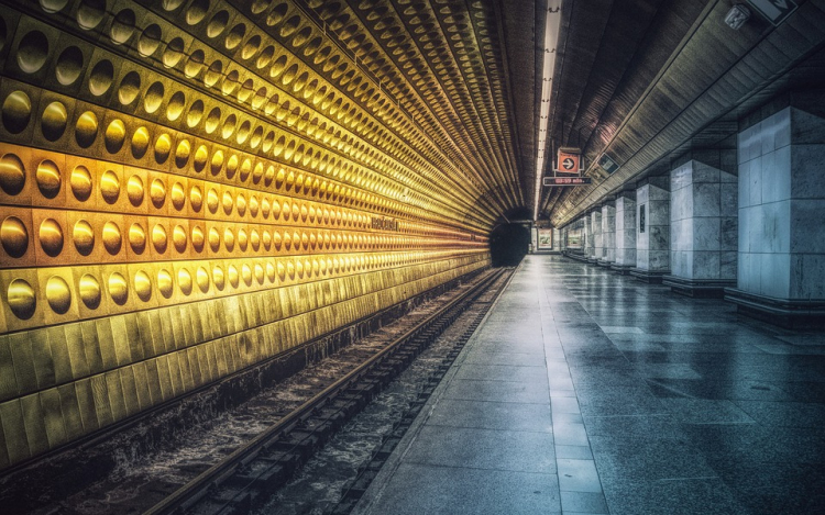 Felrobbant táblagép okozott pánikot a madridi metrón