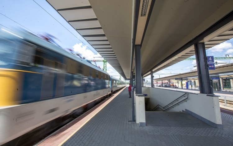 Keddtől újra lehet pályázni az ingyenes uniós vasúti bérletekre